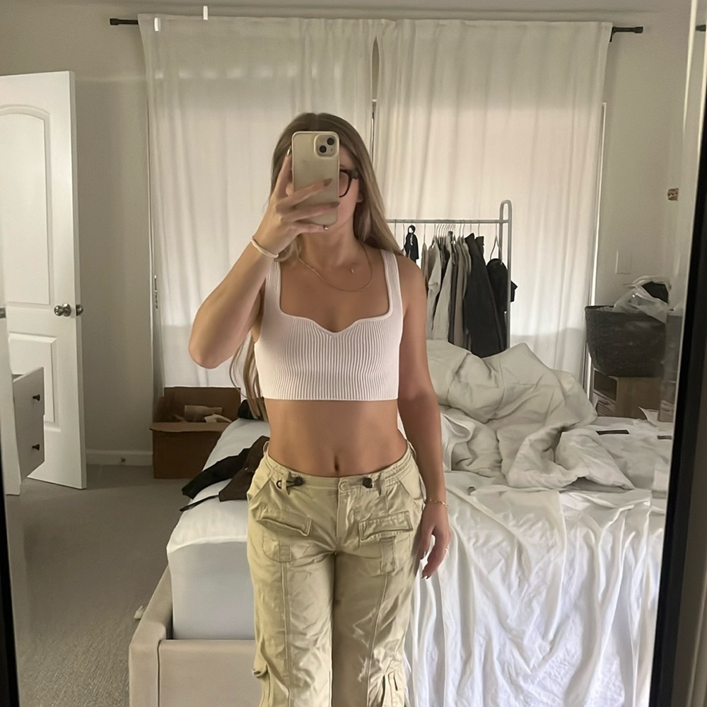Aritzia babaton tank top